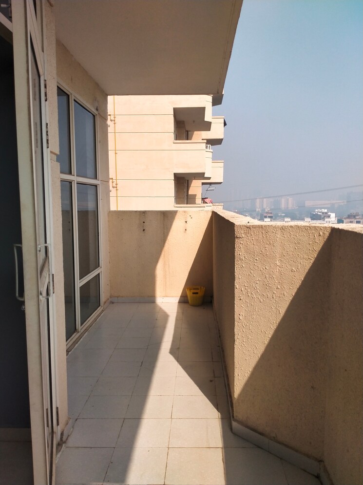 Balcony, pyramid-urban-homes 2 Bedroom 625 Sq.Ft. Apartment In Sector 70a Gurgaon 9421863