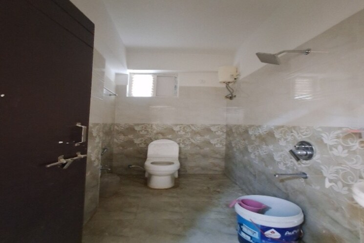 Bathroom, kondapur 3 Bedroom 1500 Sq.Ft. Apartment In Kondapur Hyderabad 9421987