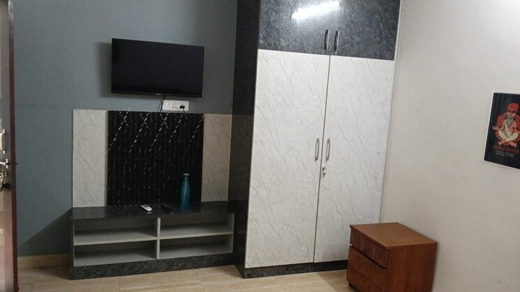 Room, rwa-apartments-sector-71 Studio 450 Sq.Ft. Independent House In Sector 71 Noida 9422067