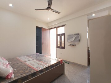 Bedroom in 1 RK Builder Floor at Vasant Kunj – for Rent