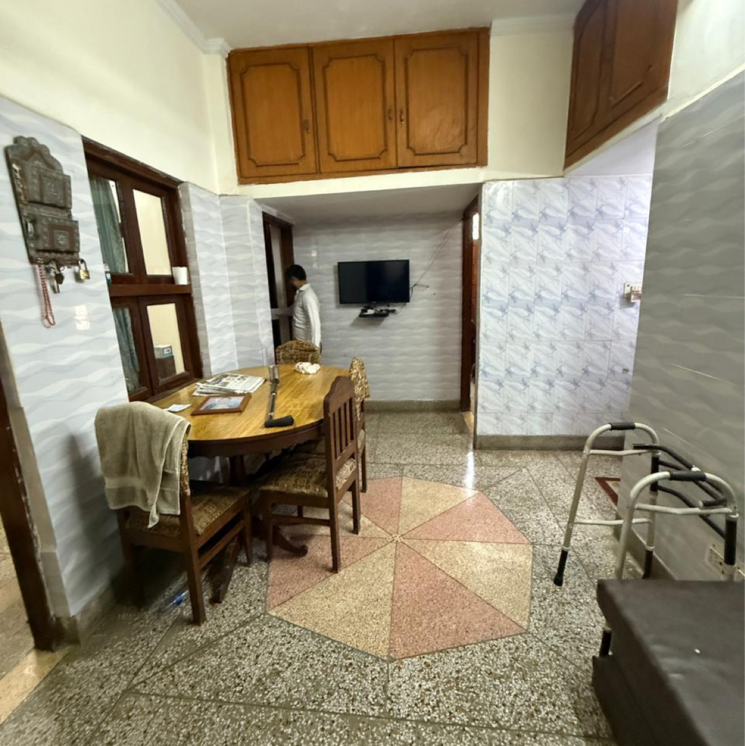 Living Room, chattarpur 3 Bedroom 900 Sq.Ft. Builder Floor In Chattarpur Delhi 9422120