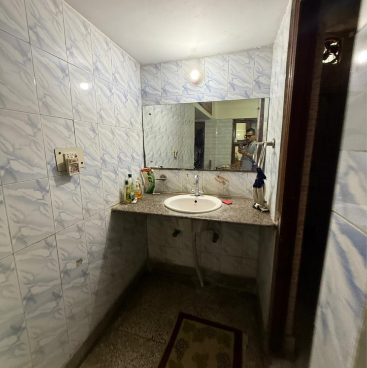 Kitchen, chattarpur 3 Bedroom 900 Sq.Ft. Builder Floor In Chattarpur Delhi 9422120