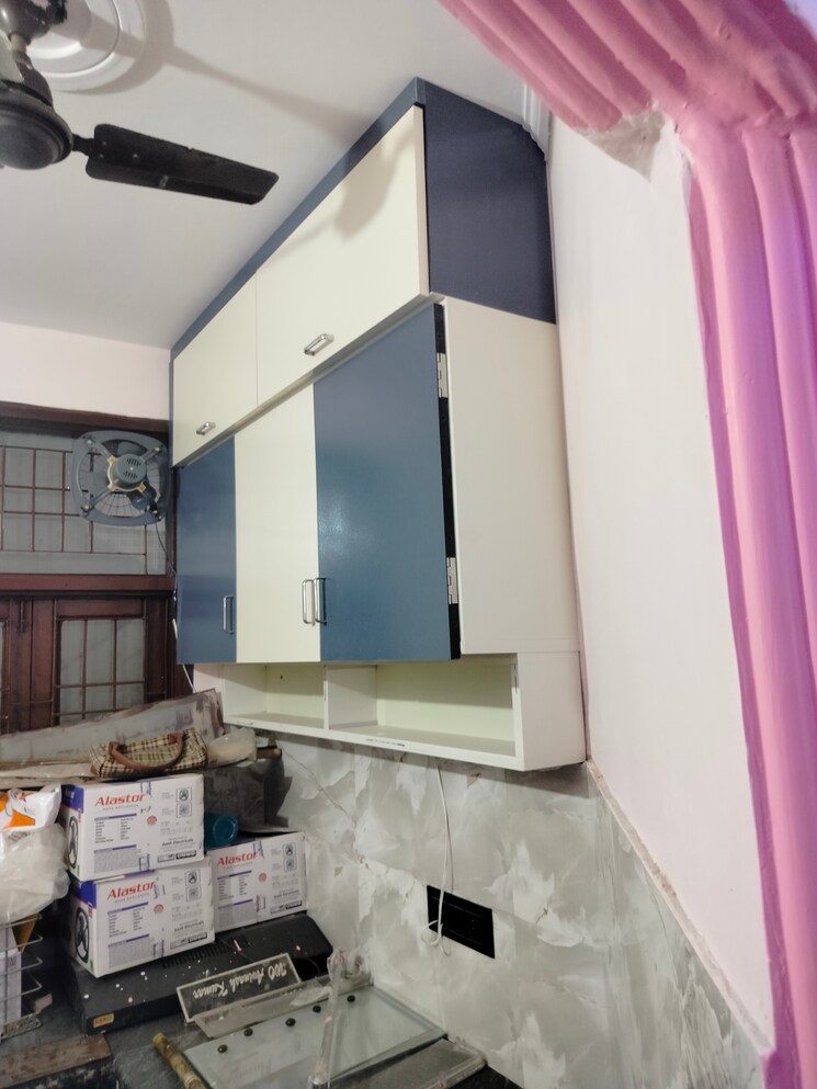 Kitchen, raj nagar 3 Bedroom 900 Sq.Ft. Builder Floor In Raj Nagar Delhi 9422167