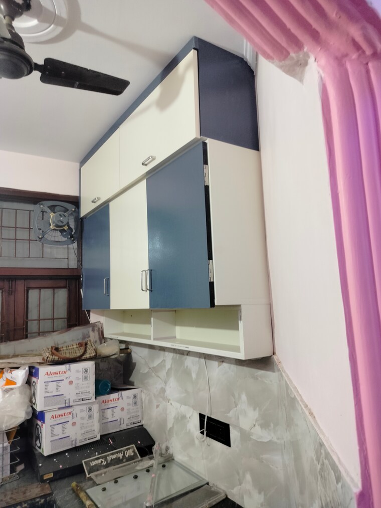 Kitchen, raj nagar 3 Bedroom 900 Sq.Ft. Builder Floor In Raj Nagar Delhi 9422167