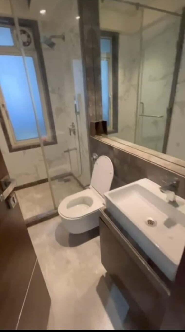 Attached Bathroom, santacruz west 3 Bedroom 1325 Sq.Ft. Apartment In Santacruz West Mumbai 9422186