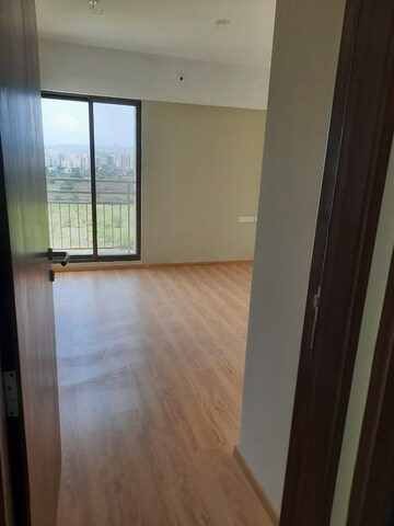 Room in 2 BHK Apartment at Kohinoor Courtyard One, Wakad – for Sale