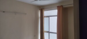 Room in 3 BHK Apartment at Piyush Heights, Sector 89 – for Sale