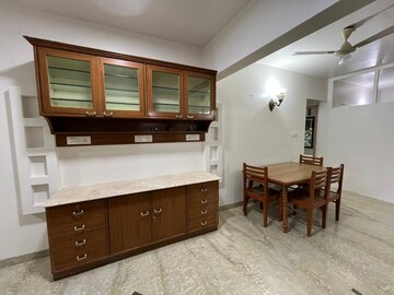 Room in 4 BHK Apartment at Green Orchid, Aundh – for Rent