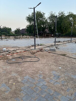  Land For Rent in Sindhu Bhavan Road