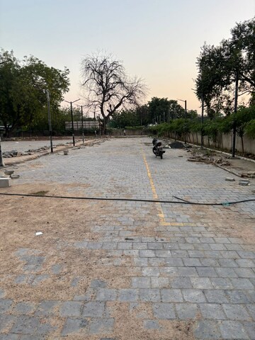 Plot Area in  Land at Sindhu Bhavan Road – for Rent