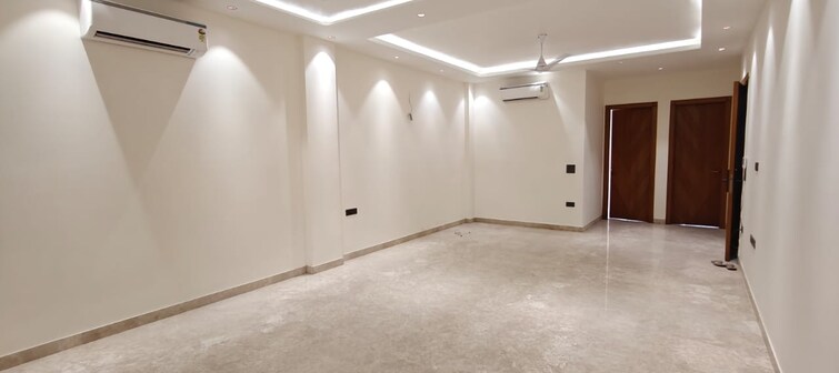 Cover Image, lajpat nagar 4 3 Bedroom 200 Sq.Yd. Builder Floor In Lajpat Nagar 4 Delhi 9422353