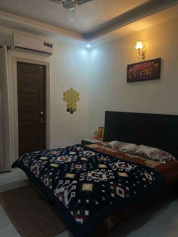 Bedroom in 2.5 BHK Apartment at Sunny Enclave – for Rent