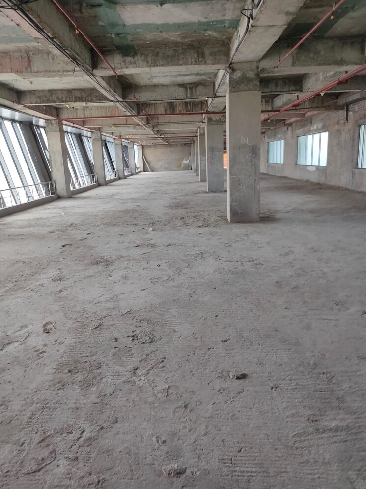 Balcony, hennur road Commercial Office Space 2450 Sq.Ft. In Hennur Road Bangalore 9422631