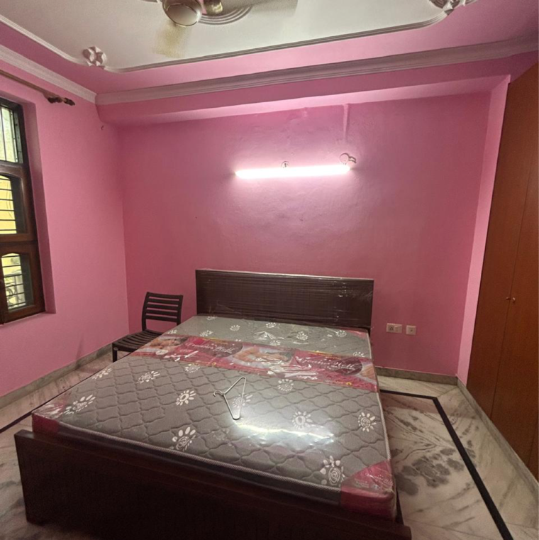 Bedroom, sector 21 3.5 Bedroom 1500 Sq.Ft. Villa In Sector 21 Gurgaon 9422676