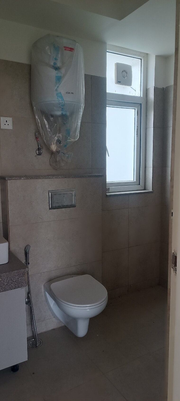 Bathroom, tata-la-vida 3 Bedroom 1579 Sq.Ft. Apartment In Sector 113 Gurgaon 9422686