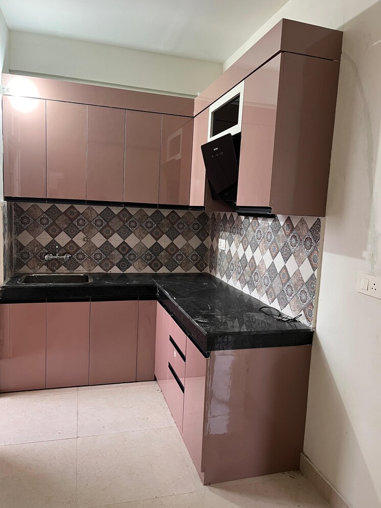 Kitchen, shapoorji-pallonji-joyville-gurgaon 2 Bedroom 915 Sq.Ft. Apartment In Sector 102 Gurgaon 9422636