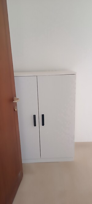 Room in 3 BHK Apartment at Tata La Vida, Sector 113 – for Rent