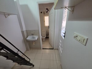  4 BHK Apartment at Hiranandani Gardens Odyssey I II, Powai – for Rent