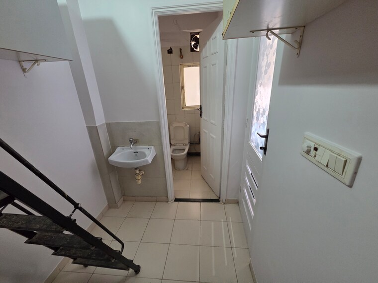 Other, hiranandani-gardens-odyssey-i-ii 4 Bedroom 2400 Sq.Ft. Apartment In Powai Mumbai 9422652