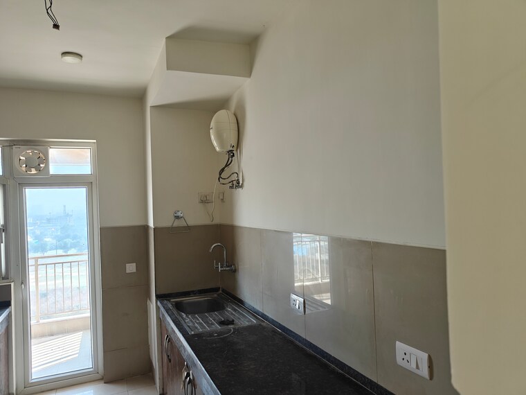 Kitchen, emaar-palm-gardens 3 Bedroom 1850 Sq.Ft. Apartment In Sector 83 Gurgaon 9422811