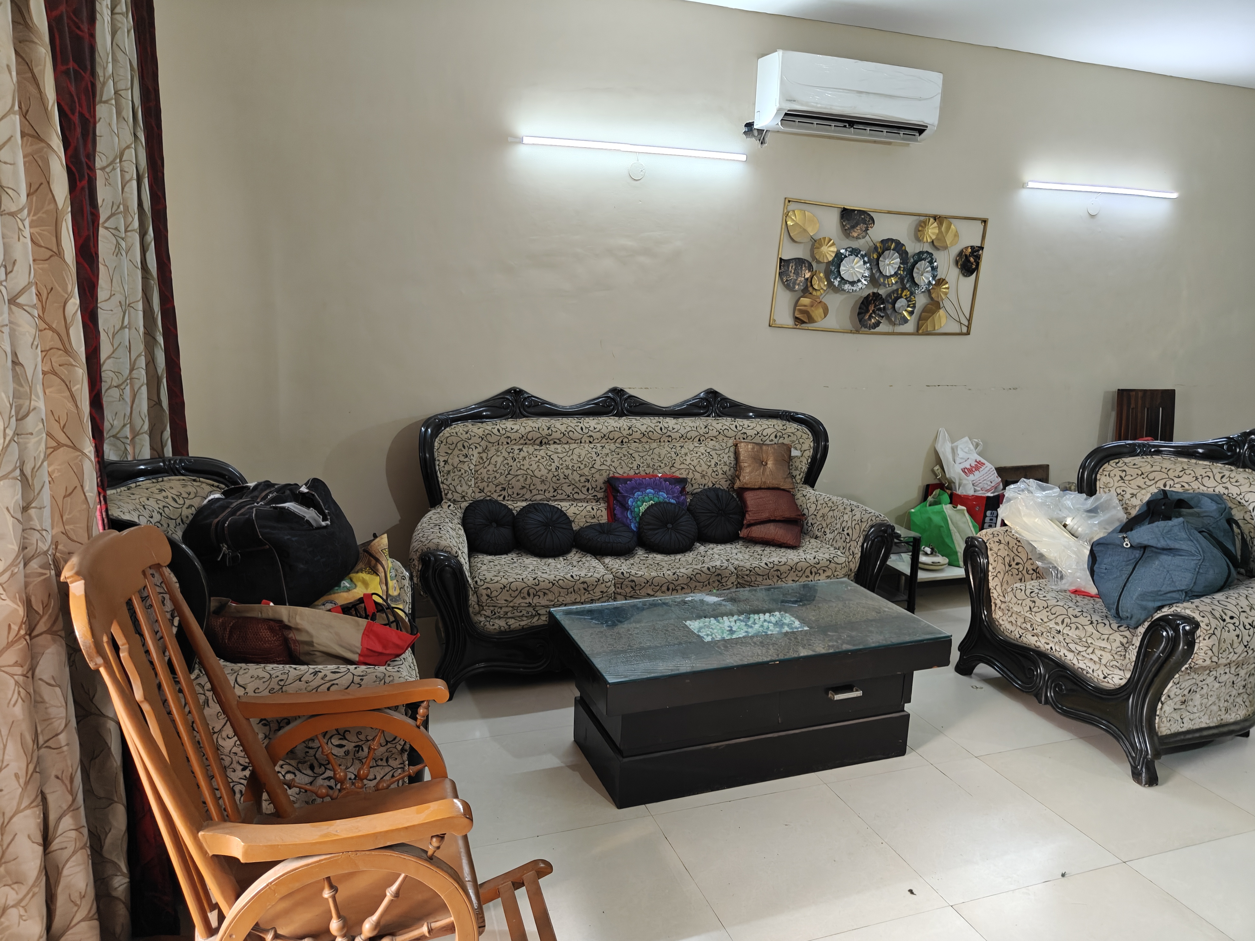 3 BHK Apartment For Rent in Emaar Palm Gardens