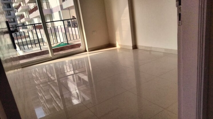 Balcony, shapoorji-pallonji-joyville-gurgaon 2 Bedroom 915 Sq.Ft. Apartment In Sector 102 Gurgaon 9422636