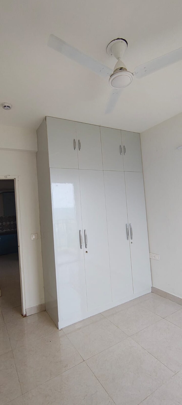 Room, shapoorji-pallonji-joyville-gurgaon 2 Bedroom 915 Sq.Ft. Apartment In Sector 102 Gurgaon 9422636