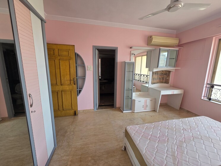 Bedroom, hiranandani-gardens-odyssey-i-ii 4 Bedroom 2400 Sq.Ft. Apartment In Powai Mumbai 9422652