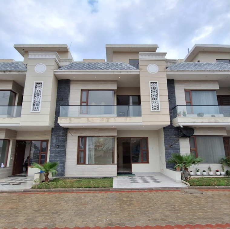 Exterior View, patiala road 3.5 Bedroom 125 Sq.Yd. Villa In Patiala Road Zirakpur 9422751