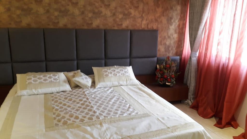 4 BHK Penthouse For Sale in B & B Oakyard I