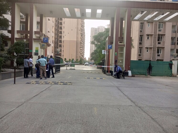  Parking, today-ridge-residency 3.5 Bedroom 1665 Sq.Ft. Apartment In Sector 135 Noida 9422827