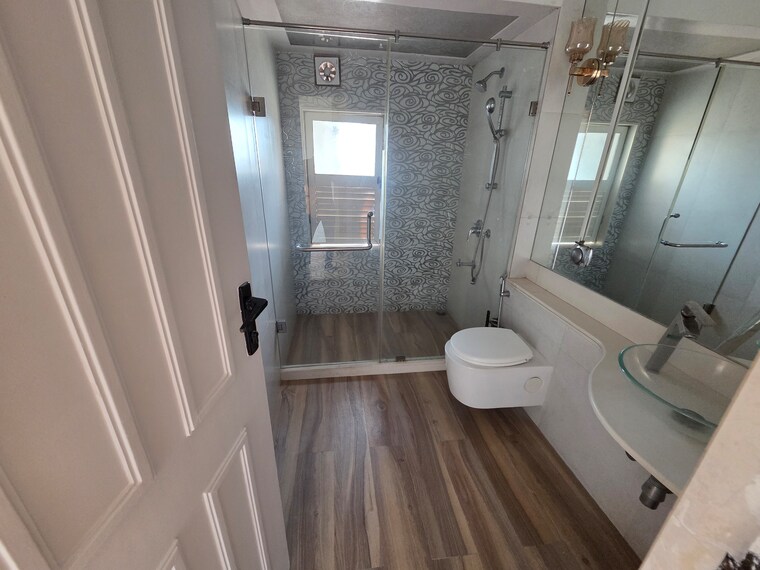 Bathroom, hiranandani-gardens-odyssey-i-ii 4 Bedroom 2400 Sq.Ft. Apartment In Powai Mumbai 9422652