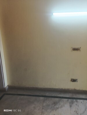 Room in 2 BHK Builder Floor at Lajpat Nagar I – for Rent