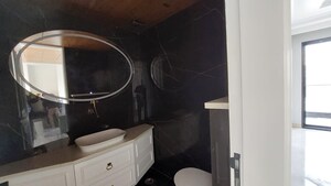 Attached Bathroom in 4 BHK Builder Floor at Unitech Espace Nirvana Country, Sector 50 – for Sale