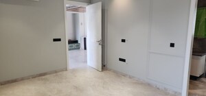 Room in 4 BHK Builder Floor at Unitech Espace Nirvana Country, Sector 50 – for Sale