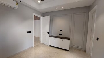 Room in 4 BHK Builder Floor at Unitech Espace Nirvana Country, Sector 50 – for Sale