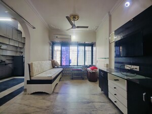 1 BHK Apartment For Rent in Malad West