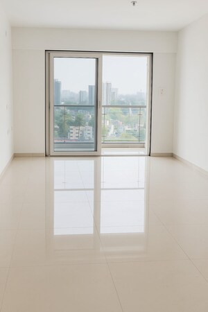 Room in 4 BHK Apartment at Kanchan Osian One and Only, Koregaon Park – for Sale