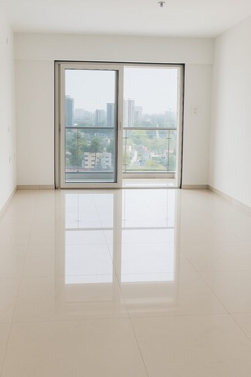 Room in 4 BHK Apartment at Kanchan Osian One and Only, Koregaon Park – for Sale