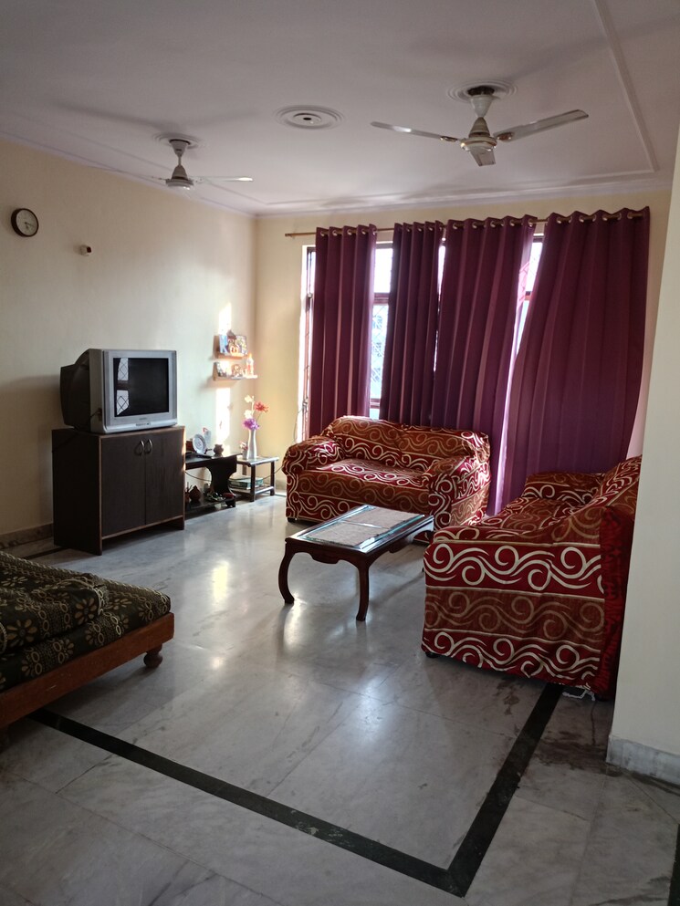 Living Room, sector 56 Pg For Girls In Sector 56 9423024