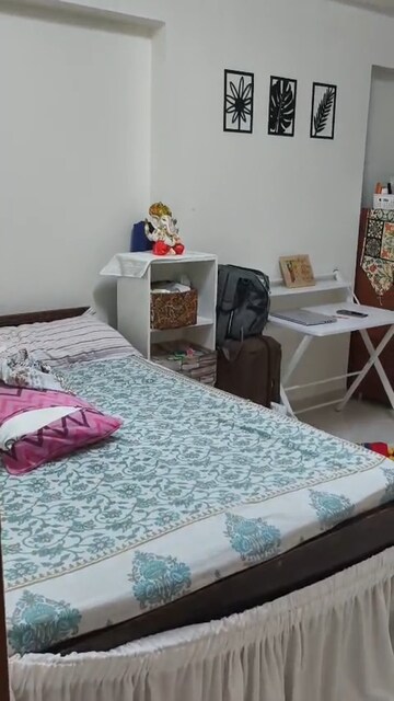 Bedroom in 2 BHK Apartment at Godrej Prime, Chembur – for Rent