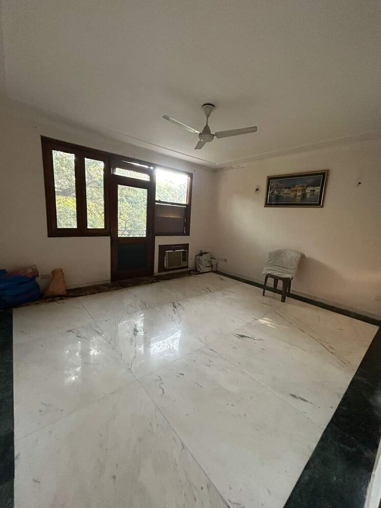 Room, burari 2 Bedroom 905 Sq.Ft. Builder Floor In Burari Delhi 9423093