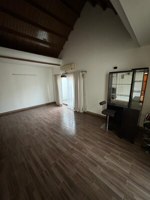 Parking in 5 BHK Penthouse at HM Winchester, Rest House Road – for Sale