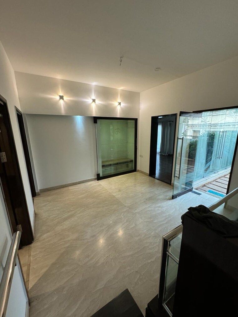 Bedroom, hm-winchester 5 Bedroom 4900 Sq.Ft. Penthouse In Rest House Road Bangalore 9423028