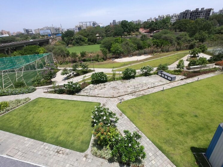 Garden, nirmiti-fili-villa 4 Bedroom 2000 Sq.Ft. Apartment In Baner Pune 9422110
