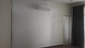 Room in 3.5 BHK Builder Floor at Vatika Premium Floors, Sector 82 – for Rent