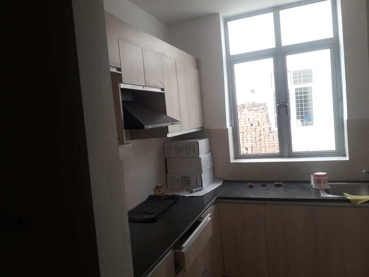 Kitchen, vatika-premium-floors 3.5 Bedroom 360 Sq.Yd. Builder Floor In Sector 82 Gurgaon 9423314