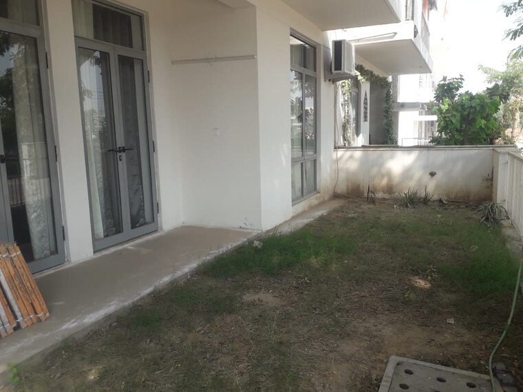 Room, vatika-premium-floors 3.5 Bedroom 360 Sq.Yd. Builder Floor In Sector 82 Gurgaon 9423314