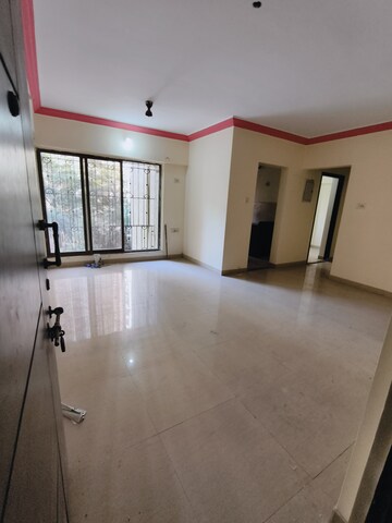 Room in 2.5 BHK Apartment at Runwal Garden City, Balkum Pada – for Rent