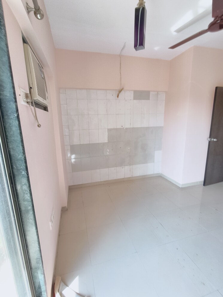 Bathroom, runwal-garden-city 2.5 Bedroom 850 Sq.Ft. Apartment In Balkum Pada Thane 9423221